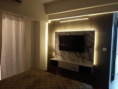 Bedroom Image of 1375 Sq.ft 3 BHK Apartment / Flat for sale in Amrapali Crystal Homes Phase 1, Sector 76 Noida for Rs. 17000000