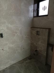Common Bathroom Image of 620 Sq.ft 2 BHK Apartment / Flat for sale in Santacruz East Mumbai for Rs. 22000000