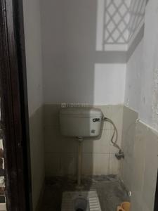 Bathroom Image of 1000 Sq.ft 2 BHK Independent House for rent in Delta I Greater Noida for Rs. 11000