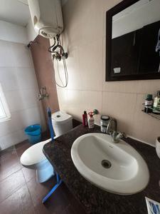 Bathroom Image of 1250 Sq.ft 2 BHK Apartment / Flat for sale in Mahagun Moderne, Sector 78 Noida for Rs. 17500000