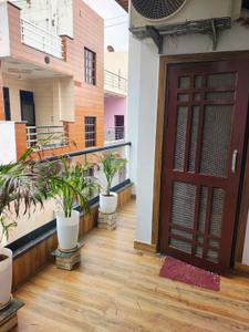 Balcony Image of 1250 Sq.ft 3 BHK Duplex for rent in Kakraita Agra for Rs. 15000