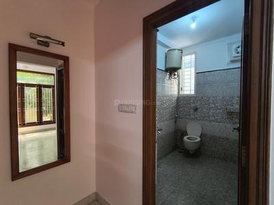 Bathroom Image of 2400 Sq.ft 3 BHK Builder Floor for rent in Jayanagar Bengaluru for Rs. 90000
