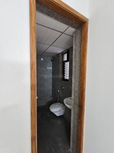 Bathroom Image of 900 Sq.ft 3 BHK Apartment / Flat for rent in Shaligram Prime, South Bopal Ahmedabad for Rs. 31000