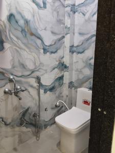 Bathroom Image of 500 Sq.ft 1 BHK Independent House for rent in Sarthak Singapore Life Style Block A, Tigaria Badshah Indore for Rs. 8000