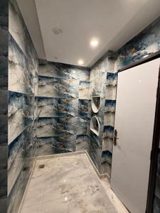 Bathroom Image of 1400 Sq.ft 3 BHK Builder Floor for sale in Ashok Vihar New Delhi for Rs. 33300000