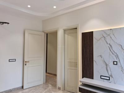 Bedroom Image of 1800 Sq.ft 3 BHK Builder Floor for sale in Paschim Vihar New Delhi for Rs. 37500000