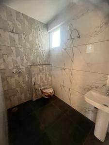 Bathroom Image of 617 Sq.ft 1 BHK Apartment / Flat for sale in Royal Armaan Heights, Bhago Majra Mohali for Rs. 4300000