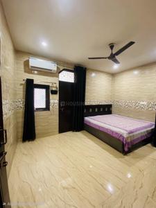 1 RK Independent Builder Floor