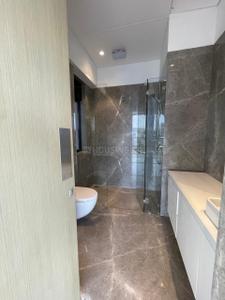 Bathroom Image of 1055 Sq.ft 3 BHK Apartment / Flat for sale in Khar West Mumbai for Rs. 65000000
