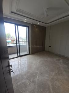 Bedroom Image of 1440 Sq.ft 3 BHK Builder Floor for sale in Rajouri Garden New Delhi for Rs. 26000000