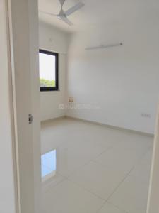 Bedroom Image of 920 Sq.ft 2 BHK Apartment / Flat for sale in Amanora Gold Towers, Hadapsar Pune for Rs. 10500000