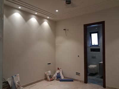 Bedroom Image of 1800 Sq.ft 3 BHK Builder Floor for sale in Paschim Vihar New Delhi for Rs. 39000000