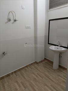 Bathroom Image of 1100 Sq.ft 2 BHK Builder Floor for rent in Surajkund Colony Gorakhpur for Rs. 10000