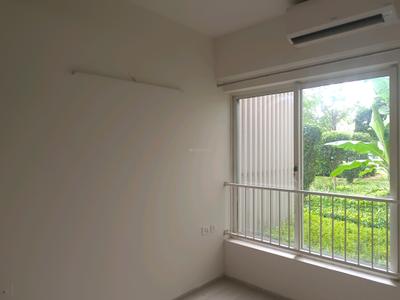 Bedroom Image of 1368 Sq.ft 2 BHK Apartment / Flat for sale in Shapoorji Pallonji JoyVille, Sector 102 Gurgaon for Rs. 18500000