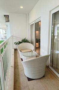 Balcony Image of 2750 Sq.ft 4 BHK Apartment / Flat for sale in Prestige Park Grove, Whitefield Bengaluru for Rs. 40700000