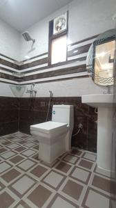 Bathroom Image of 1450 Sq.ft 3 BHK Apartment / Flat for sale in Sector 18 Gurgaon for Rs. 13300000