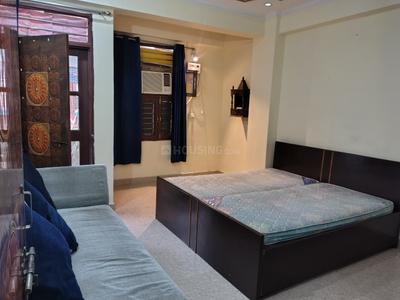 Bedroom Image of 985 Sq.ft 2 BHK Builder Floor for rent in Global Tower, Ashok Vihar Phase 3 Extension Gurgaon for Rs. 26000