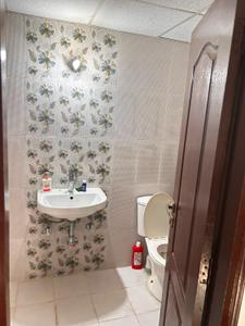 Bathroom Image of 1713 Sq.ft 3 BHK Apartment / Flat for sale in RK Park Ultima, Jankipuram Extension Lucknow for Rs. 9000000
