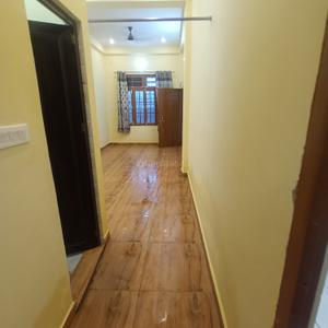 Living Room Image of 1009 Sq.ft 3 BHK Builder Floor for rent in Rajajipuram Lucknow for Rs. 10000
