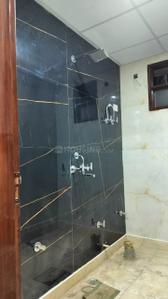 Bathroom Image of 1200 Sq.ft 2 BHK Apartment / Flat for rent in Sector 73 Noida for Rs. 18500