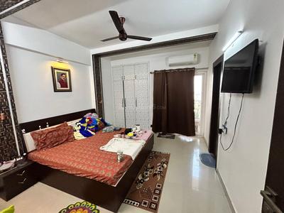 Bedroom Image of 1519 Sq.ft 3 BHK Apartment / Flat for rent in Paramount Emotions, Noida Extension Greater Noida for Rs. 26999