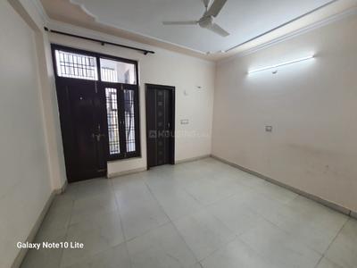 Bedroom Image of 2000 Sq.ft 3 BHK Builder Floor for rent in Sector 122 Noida for Rs. 30000