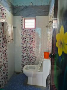 Bathroom Image of 1300 Sq.ft 3 BHK Independent House for sale in Alangad Kochi for Rs. 4000000