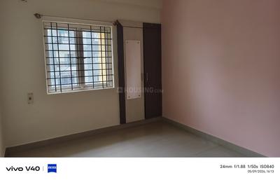 Bedroom Image of 1350 Sq.ft 2 BHK Apartment / Flat for rent in Sholinganallur Chennai for Rs. 31000