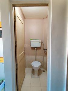 Bathroom Image of 550 Sq.ft 1 BHK Apartment / Flat for sale in Palm Acres Co-Op. Hsg. Soc. Ltd, Sion Mumbai for Rs. 13500000