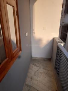 Balcony Image of 601 Sq.ft 2 BHK Builder Floor for rent in Preet Vihar New Delhi for Rs. 18000