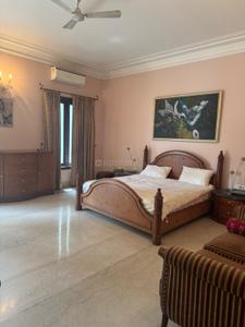 Hall Image of 6500 Sq.ft 7 BHK Independent House for sale in New Friends Colony New Delhi for Rs. 245000000