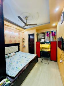 Bedroom Image of 1080 Sq.ft 3 BHK Builder Floor for sale in Sector 8 Dwarka New Delhi for Rs. 15800000