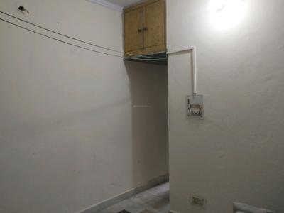 Living Room Image of 400 Sq.ft 1 BHK Builder Floor for rent in Laxmi Nagar New Delhi for Rs. 15000
