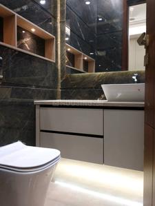 Bathroom Image of 900 Sq.ft 2 BHK Builder Floor for sale in Lajpat Nagar New Delhi for Rs. 20000000