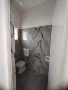 Bathroom Image of 1370 Sq.ft 3 BHK Builder Floor for rent in Ambattur Industrial Estate Chennai for Rs. 30000