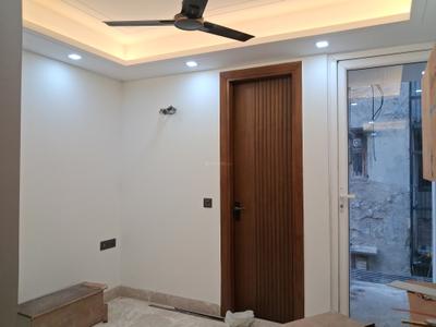 Bedroom Image of 1350 Sq.ft 3 BHK Builder Floor for sale in Paschim Vihar New Delhi for Rs. 27000000