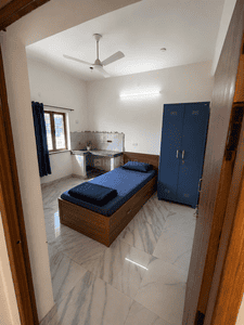 1 RK Independent House