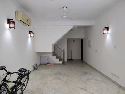Living Room Image of 1450 Sq.ft 3 BHK Apartment / Flat for sale in Vasant Kunj New Delhi for Rs. 50000000