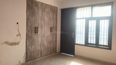 Bedroom Image of 1350 Sq.ft 2 BHK Apartment / Flat for sale in Arocon Golf Ville, Crossings Republik Ghaziabad for Rs. 9600000