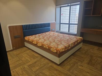 Bedroom Image of 1250 Sq.ft 3 BHK Apartment / Flat for sale in V R Meghdoot Tower, Dhankawadi Pune for Rs. 13500000