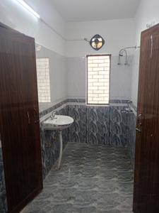 Bathroom Image of 1550 Sq.ft 2 BHK Independent House for rent in Sector 27 Noida for Rs. 26500