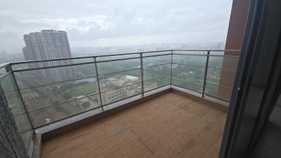 Balcony Image of 1400 Sq.ft 3 BHK Apartment / Flat for sale in Amanora Elevate Tower 47, Hadapsar Pune for Rs. 20000000