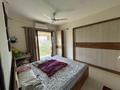 Bedroom Image of 1100 Sq.ft 2.5 BHK Apartment / Flat for sale in Sonali Raut Building, Dharamveer Nagar Thane for Rs. 18500000