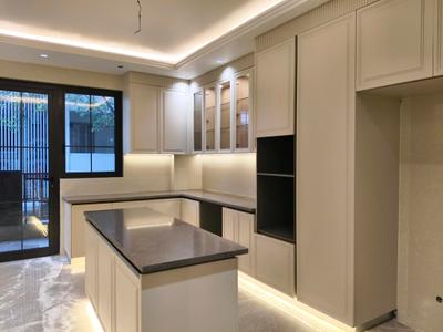Kitchen Image of 2800 Sq.ft 4 BHK Builder Floor for sale in DLF Phase 3 Gurgaon for Rs. 47000000
