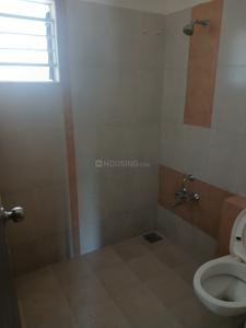 Bathroom Image of 1250 Sq.ft 2 BHK Apartment / Flat for rent in Narayan Highlife Apartments, Waghodia Road Vadodara for Rs. 10000