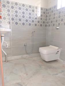 Common Bathroom Image of 830 Sq.ft 2 BHK Apartment / Flat for sale in Tiljala Kolkata for Rs. 5200000