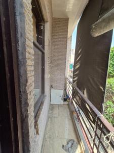 Balcony Image of 1500 Sq.ft 3 BHK Builder Floor for rent in Mansarover Garden New Delhi for Rs. 40000