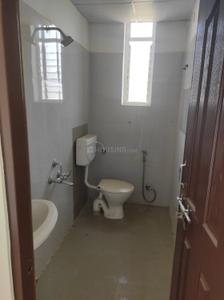Bathroom Image of 1700 Sq.ft 3 BHK Apartment / Flat for sale in Aadhhaar Symphony, Kolar Road Bhopal for Rs. 4200000