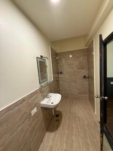 Bathroom Image of 1000 Sq.ft 2 BHK Apartment / Flat for rent in Porvorim Goa for Rs. 50000