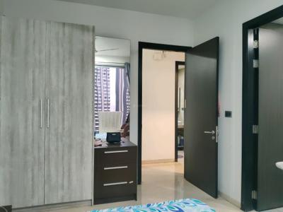 Bedroom Image of 1200 Sq.ft 3 BHK Apartment / Flat for rent in Oberoi Eternia Towers A to D, Mulund West Mumbai for Rs. 132000